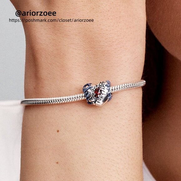 Pandora Stranger Things Glow-in-the-dark Heart Charm|Pendant - Picture 2 of 2